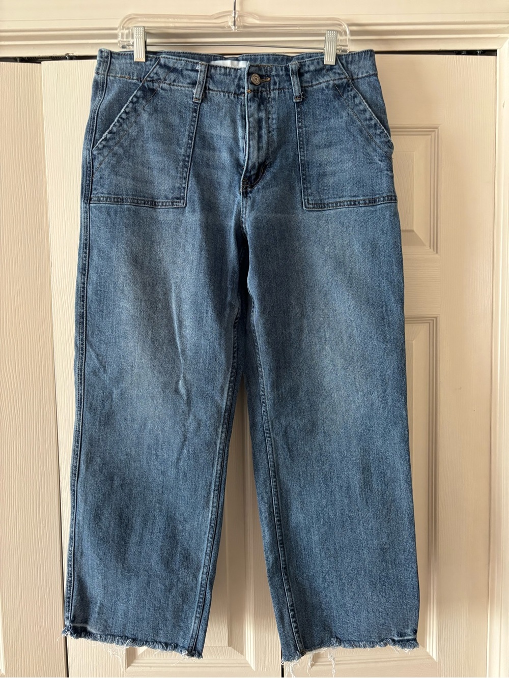 Women’s Cropped Vervet Jeans in Medium Blue